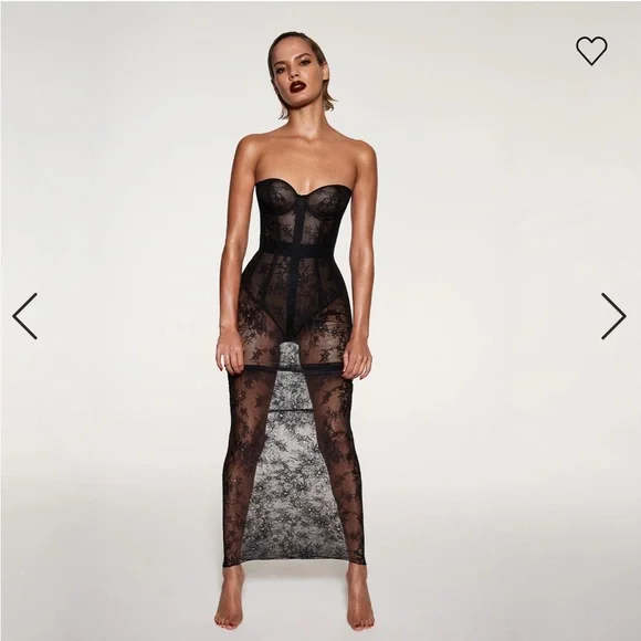 SKIMS Ultra Fine Lace Corset M新品コルセット ULTRA FINE LACE CORSET | ONYX